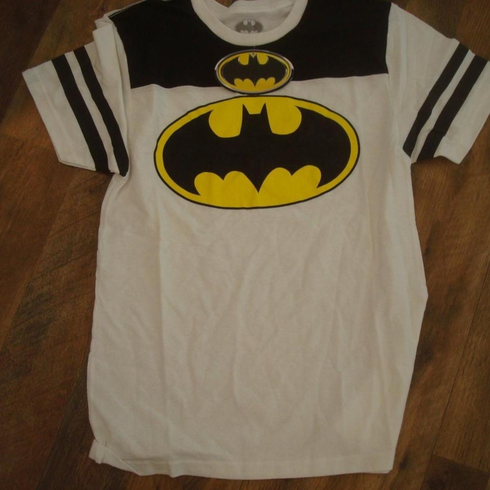 BATMAN RINGER‎ 2011 VINTAGE SHIRT 00S Y2K DEADSTOCK